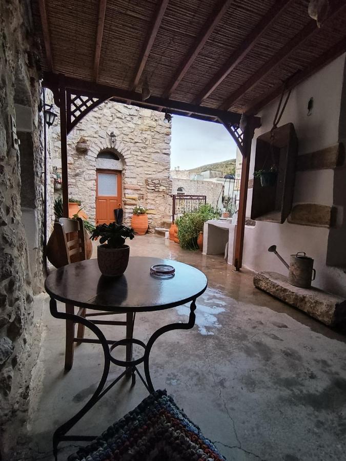 Μεστα - Πλατεια Vila Mestá Exterior foto