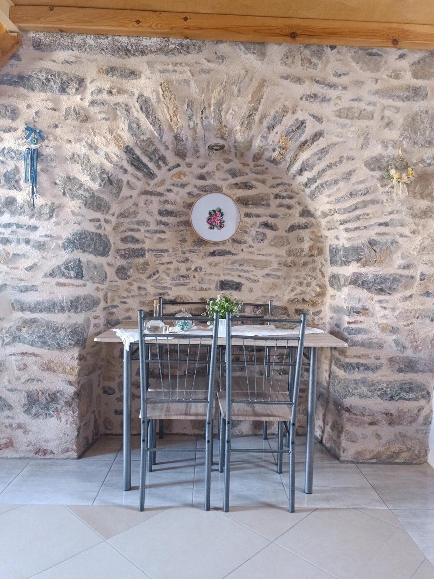 Μεστα - Πλατεια Vila Mestá Exterior foto